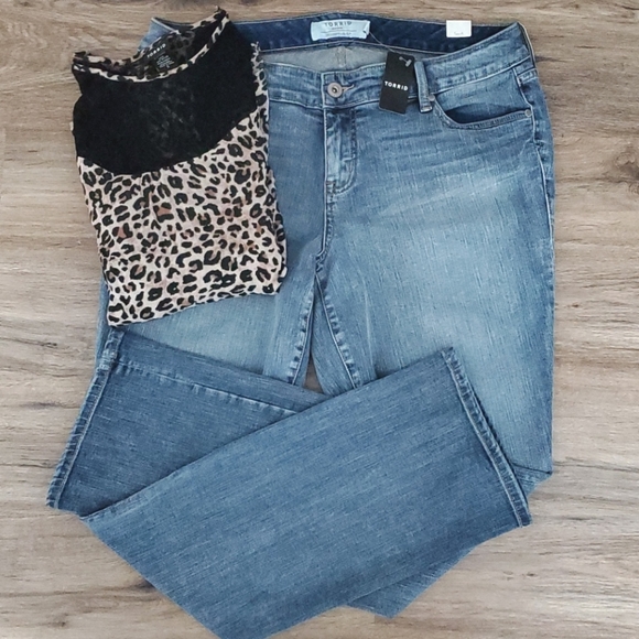 Torrid New With Tags Lightwash Jeans